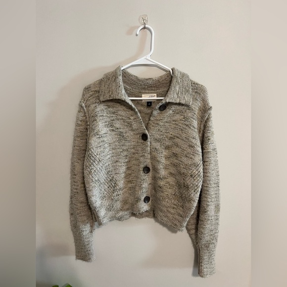 Universal Thread | Sweaters | Universal Thread Collared Cropped ...